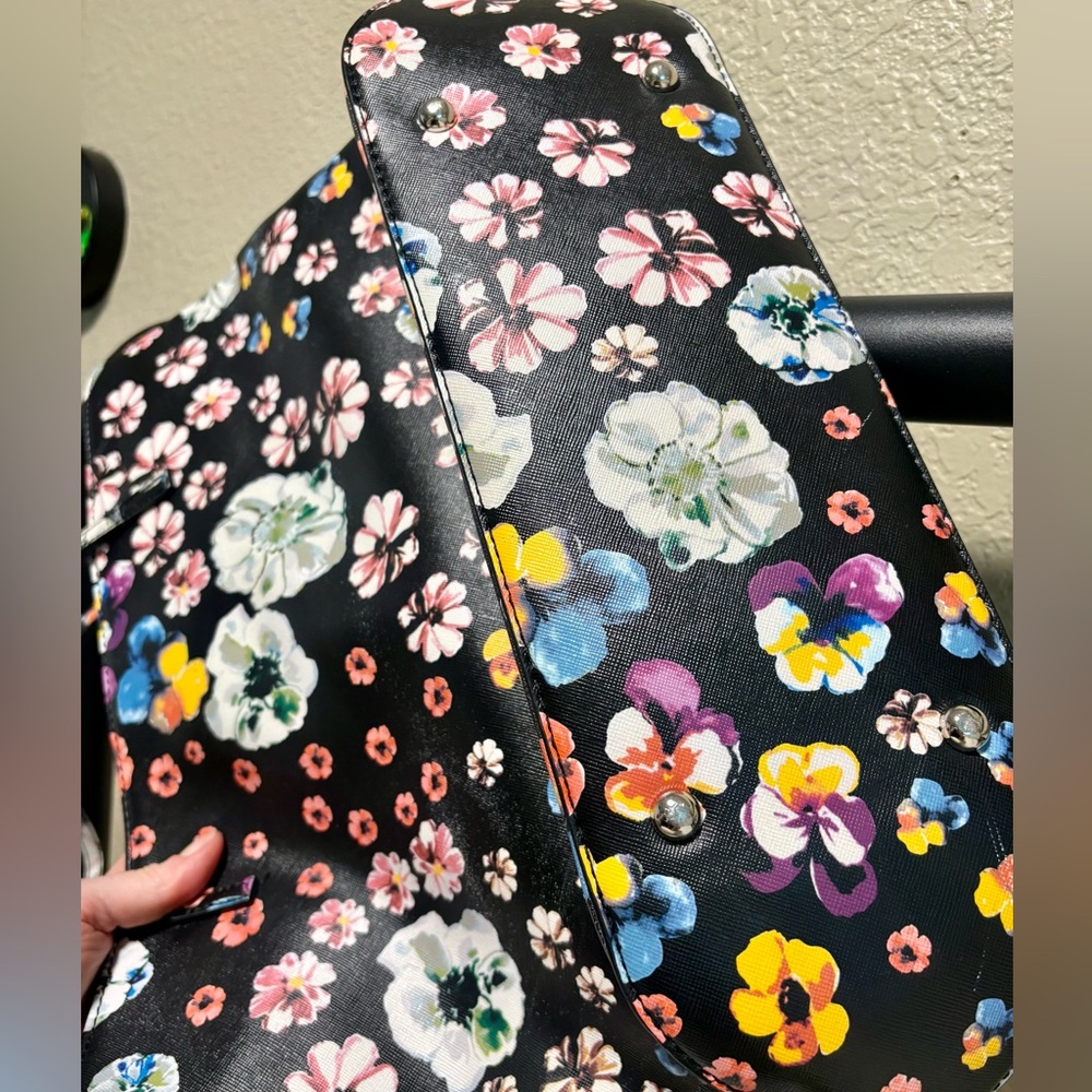 Floral Black Vinyl Carry-on Tote Bag - Picture 6 of 12